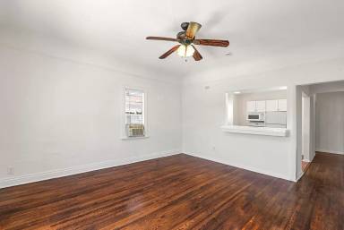 Main picture of 1366 N Serrano Ave