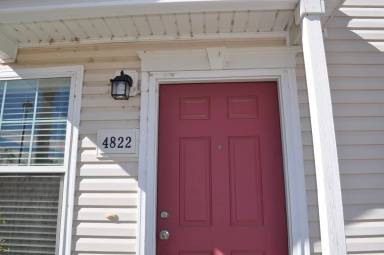 Main picture of 4822 Hobkirks Pt