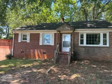 Main picture of 116 James Dr