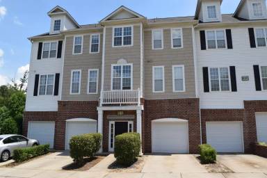 Main picture of 6319 Park Creek Dr