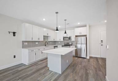 Main picture of 357 5th St S