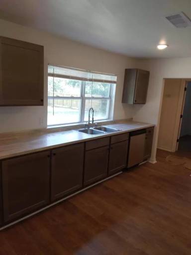 Main picture of 1126 28th St