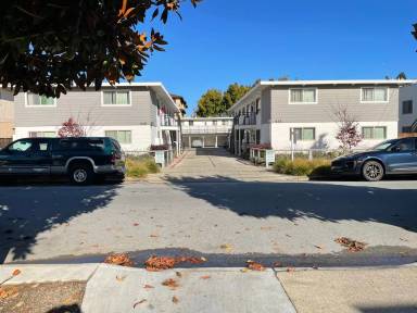 Main picture of 435 Walnut St