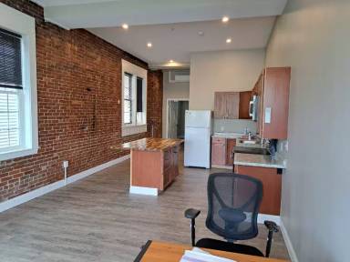 Main picture of 8 Depot St