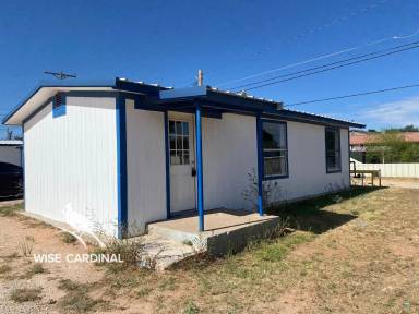 Main picture of 1017 N Main Ave