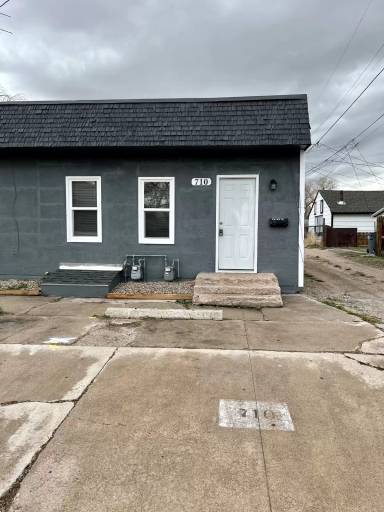 Main picture of 710 Russell Ave