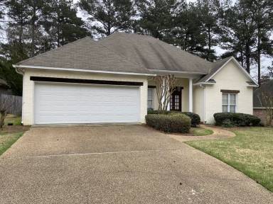 Main picture of 308 Maplewood Pl