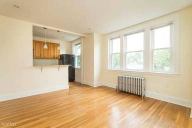 Main picture of 136-38 Highland Ave