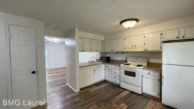 Main picture of 3052 New Oak Ln