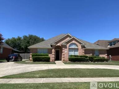 Main picture of 1201 Crestview Dr