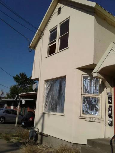 Main picture of 317 SE Dorion Ave