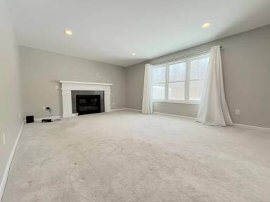 Main picture of 140 Cherry Laurel Ln