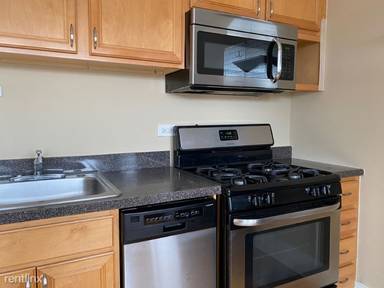 Main picture of 4452 N Ashland Ave