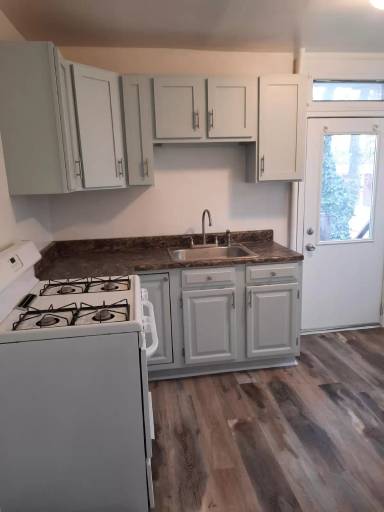 Main picture of 416 W Philadelphia St