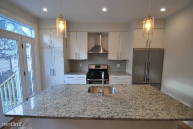 Main picture of 28 Thornley St