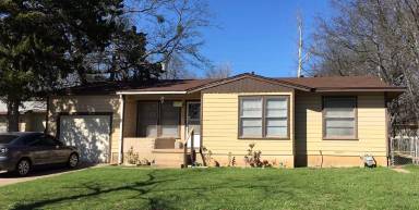Main picture of 1705 Smith Dr