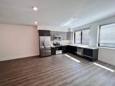 Main picture of 3253 Ettie St