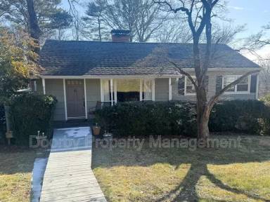 Main picture of 508 E View Dr