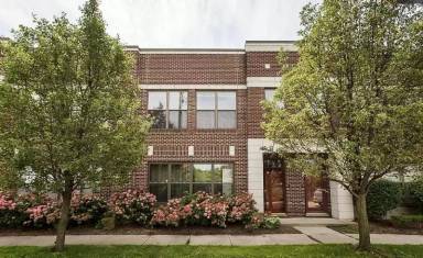 Main picture of 76 W Bethune St