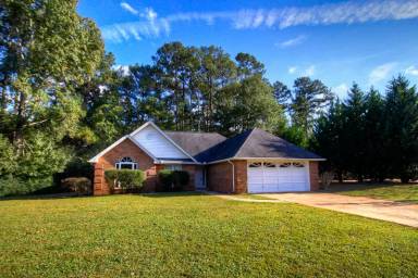 Main picture of 1115 Fieldstone Rd
