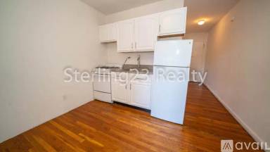Main picture of 43 18 44 St