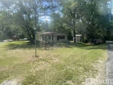 Main picture of 281 Elk St