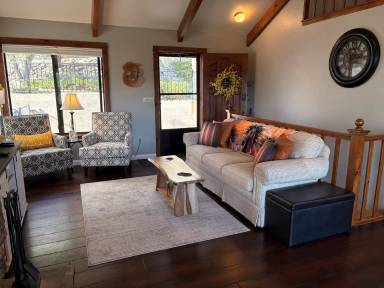 Main picture of 499 Karen Dr