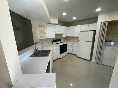 Main picture of 1017 Washington Cir