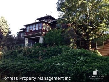 Main picture of 2210 NE Weidler St
