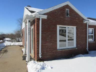 Main picture of 2025 Ogilby Rd