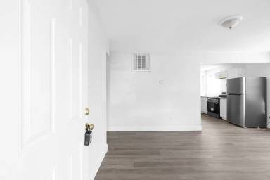 Main picture of 888 Derrer Rd