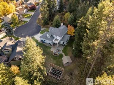 Main picture of 965 N Armstrong Dr
