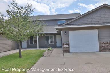 Main picture of 301 Jerry Pl