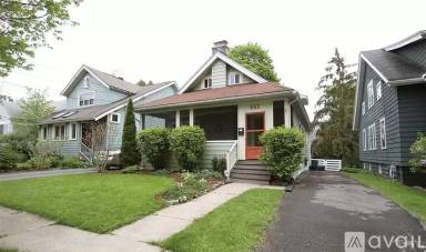 Main picture of 663 Fellows Ave
