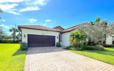 Main picture of 6029 Sandhill Crane Dr
