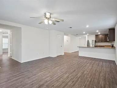 Main picture of 36 Raemond Ln