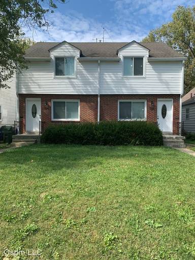 Main picture of 723 S Chesterfield Rd