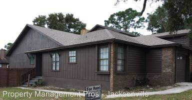Main picture of 8030 Marseilles Dr