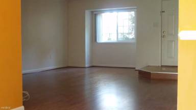 Main picture of 40 Stoney Point Ct