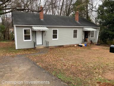 Main picture of 416 Circle Dr W