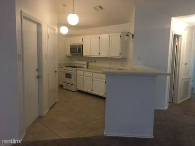 Main picture of 26 Parkbriar Cir