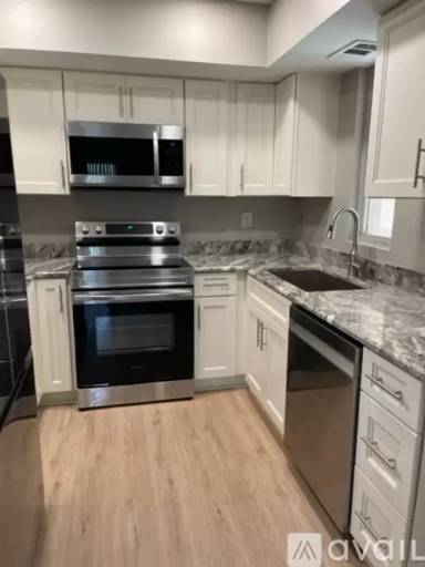 Main picture of 1566 SE Royal Green Cir