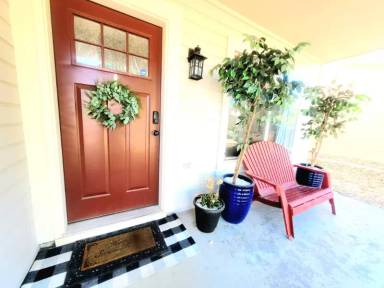 Main picture of 4072 Orleans Ct