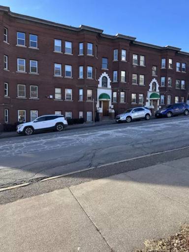 Main picture of 125 N 2nd Ave E