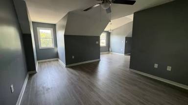 Main picture of 703 E Riverside Dr