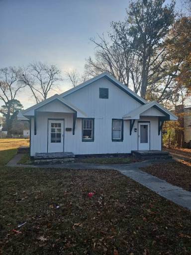 Main picture of 322 Jefferson St