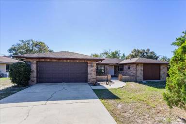 Main picture of 915 E Normandy Blvd