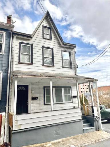Main picture of 73 N West St