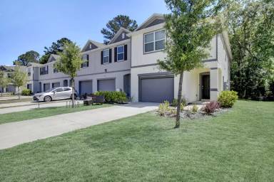 Main picture of 3209 Penny Cove Ln