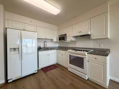 Main picture of 801 South St